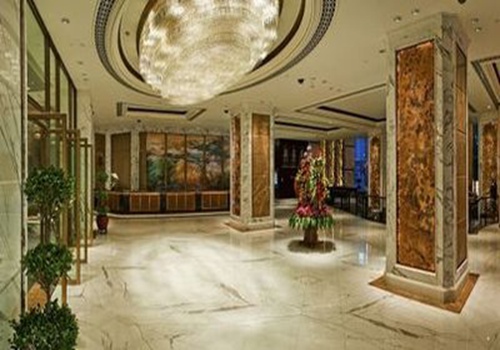 唐拉雅秀和紫金丽亭两高星级酒店北京对阵