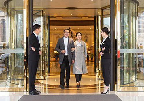 如何增加酒店的预定和收入？